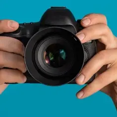 Zoom w aparacie: poznaj różnice między optycznym a cyfrowym rozwiązaniem