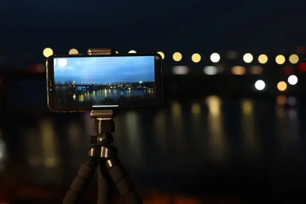 Jak ustawić aparat w Samsung S22, aby robić idealne zdjęcia w każdych warunkach