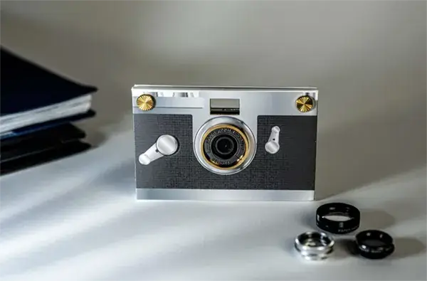 Jak zrobić aparat fotograficzny z papieru: prosty projekt DIY dla każdego